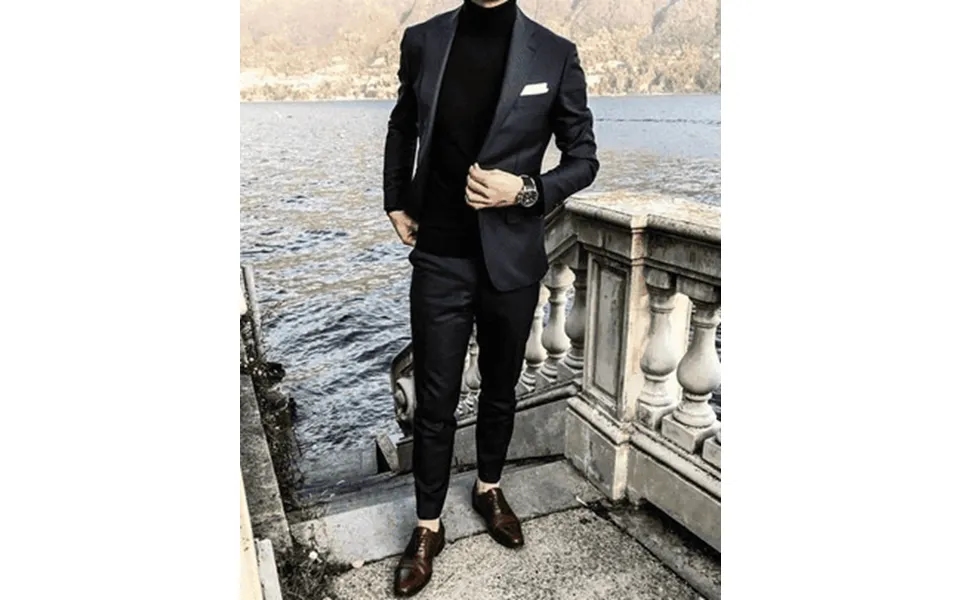 Suit And Turtleneck Combo - Turtleneck Prom Outfits