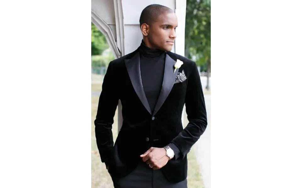 Suit And Turtleneck Combo - Turtleneck Prom Outfits