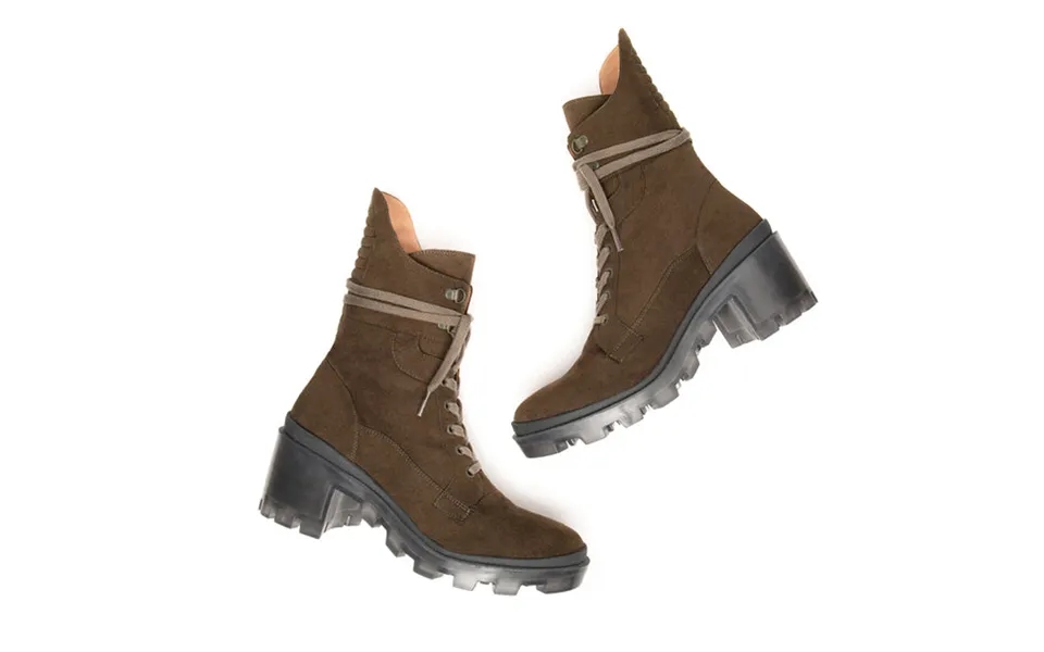 Hudson Vegan Chunky Combat Boot Size Women's Size 8 Men's Size 6