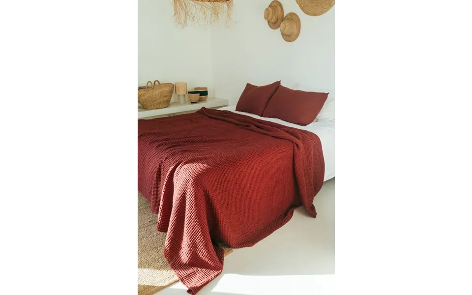 Linen Waffle Bed Throw In Terracotta Size 53x81 135x205cm