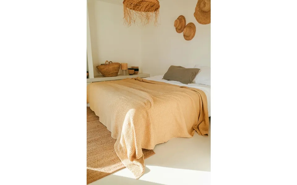 Linen Waffle Blanket In Mustard Size Queen 200x220