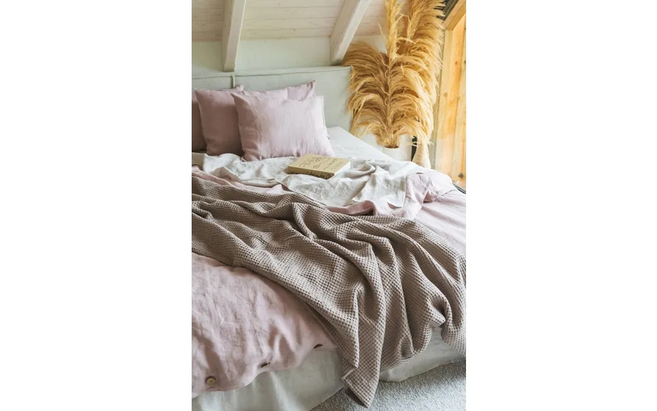 Linen Waffle Blanket In Rosy Brown Size Queen 200x220