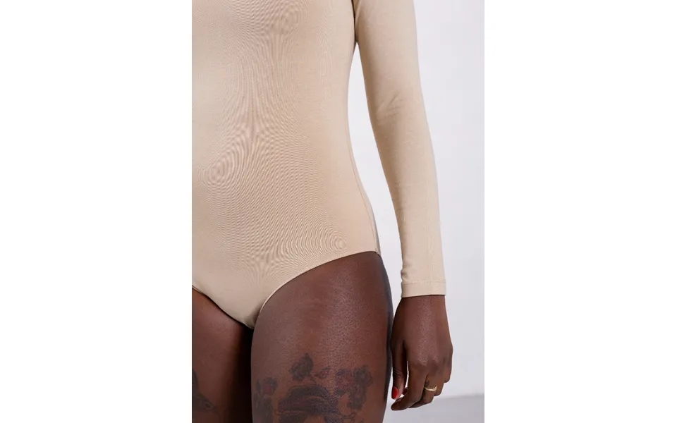 Organic Cotton Long Sleeve Crew Bodysuit - Oat Size