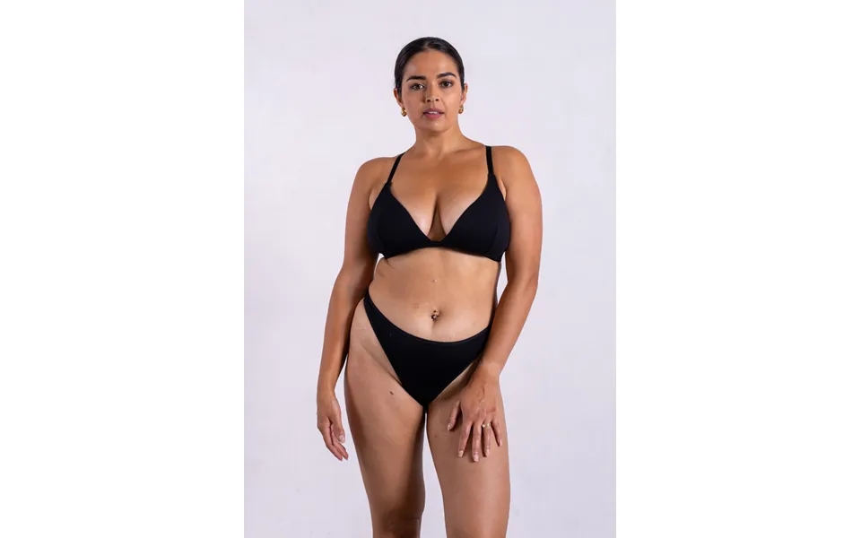 The Triangle - Black Size Xl