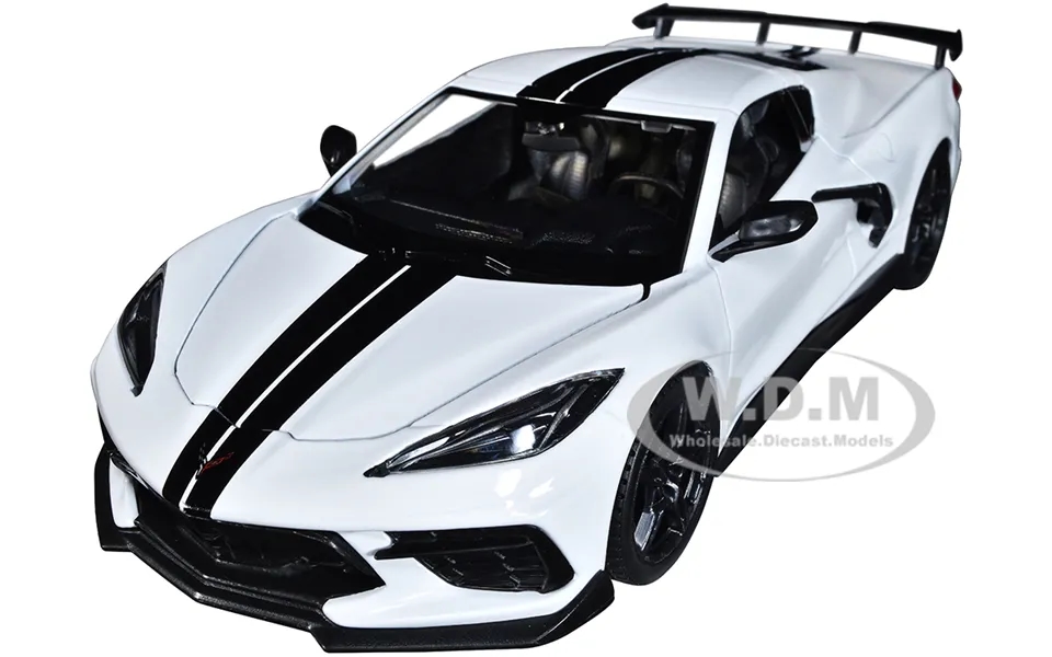 2020 Chevrolet Corvette Stingray Coupe White With Black Stripes Special Edition Series 1 24 Diecast Model Car By Maisto
