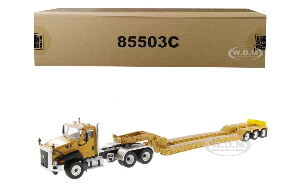 Cat Caterpillar Ct660 Day Cab With Xl 120 Low-profile Hdg Lowboy Trailer And Operator Core Classics Series 1 50 Diecast