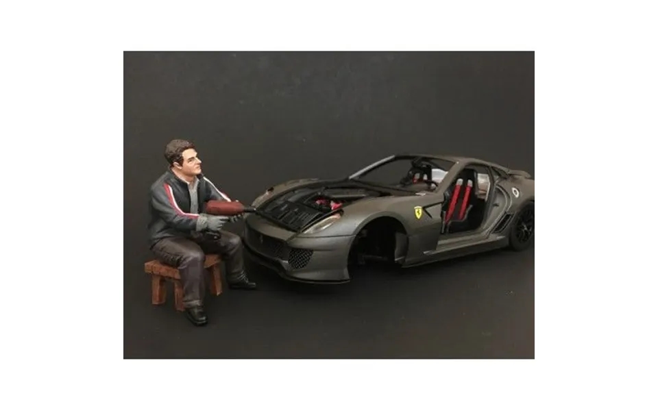 Chop Shop Mr. Lugnut With A Bench Figurine For 1 18 Scale Models By American Diorama