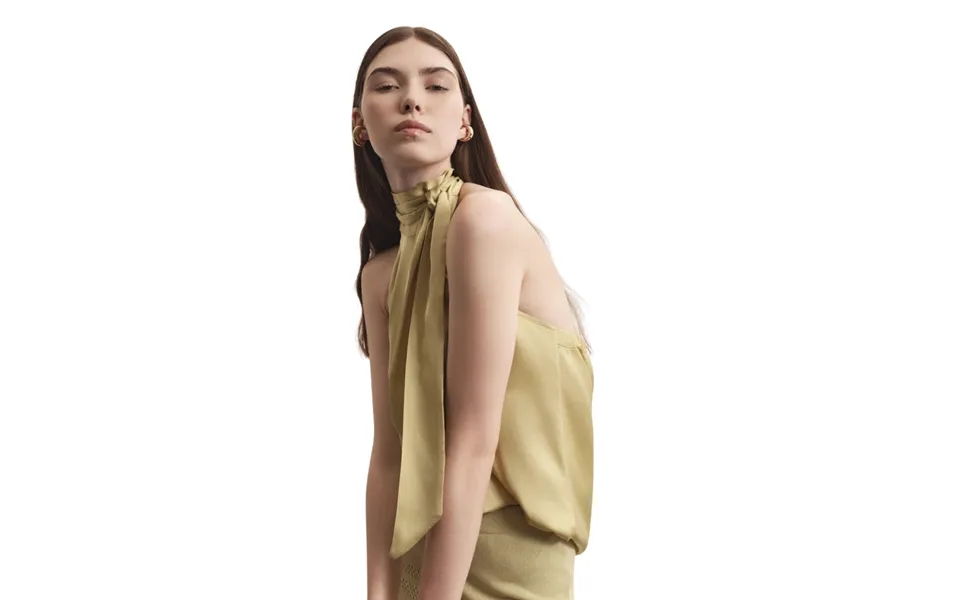 Women's Top Akep With Scarves