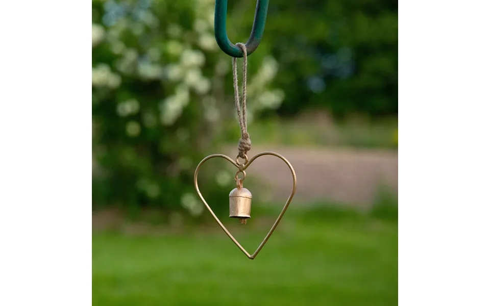 Single Bell Iron Wind Chime - Heart