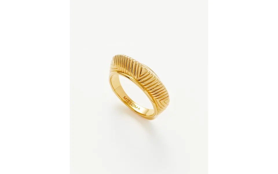 Hera Dome Ridge Stacking Ring 18k Gold Vermeil