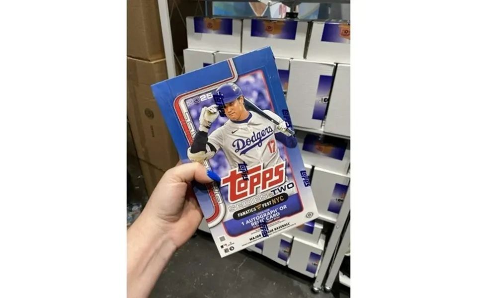 2025 Topps Series 2 Fanatics Fest Exclusive Hobby Box