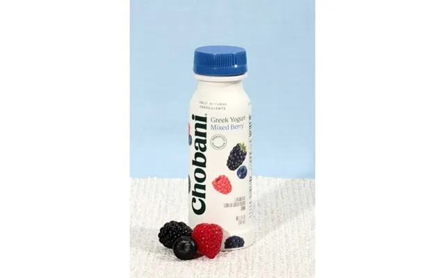 Chobani Mixed Berry Drinkable Yogurt 7 Fluid Ounce -- 8 Per Case product image