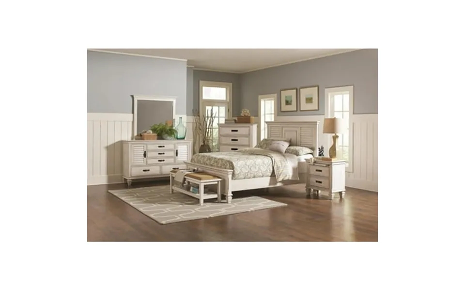 Franco Storage Platform Bedroom Set