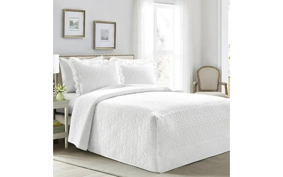 French Country Geo Ruffle Skirt 3pc Bedspread Set