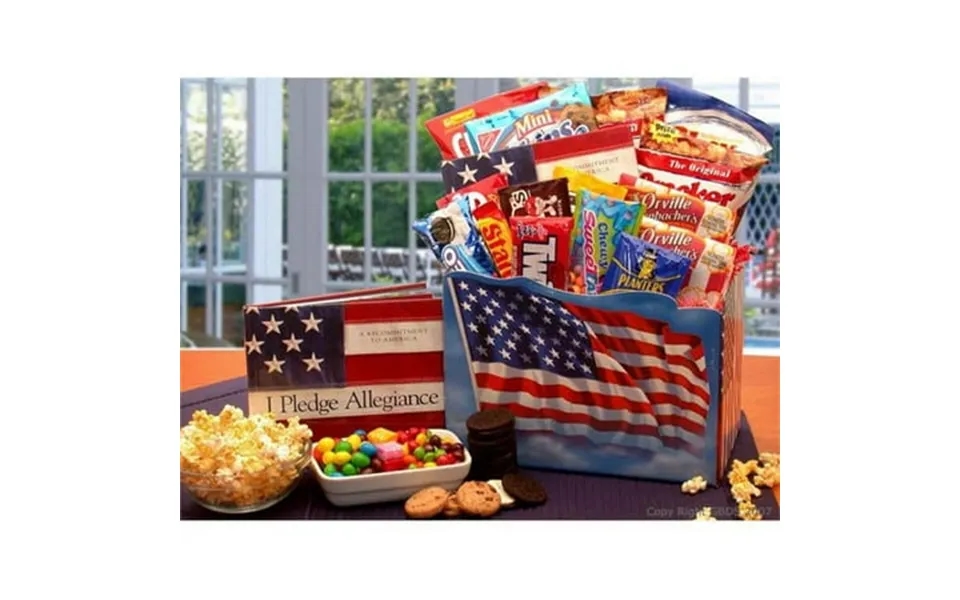 Gift Basket Drop Shipping 820212 America The Beautiful Snack Gift Box - Medium