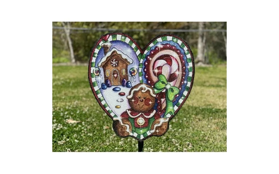 Gingerbread Holds A Heart