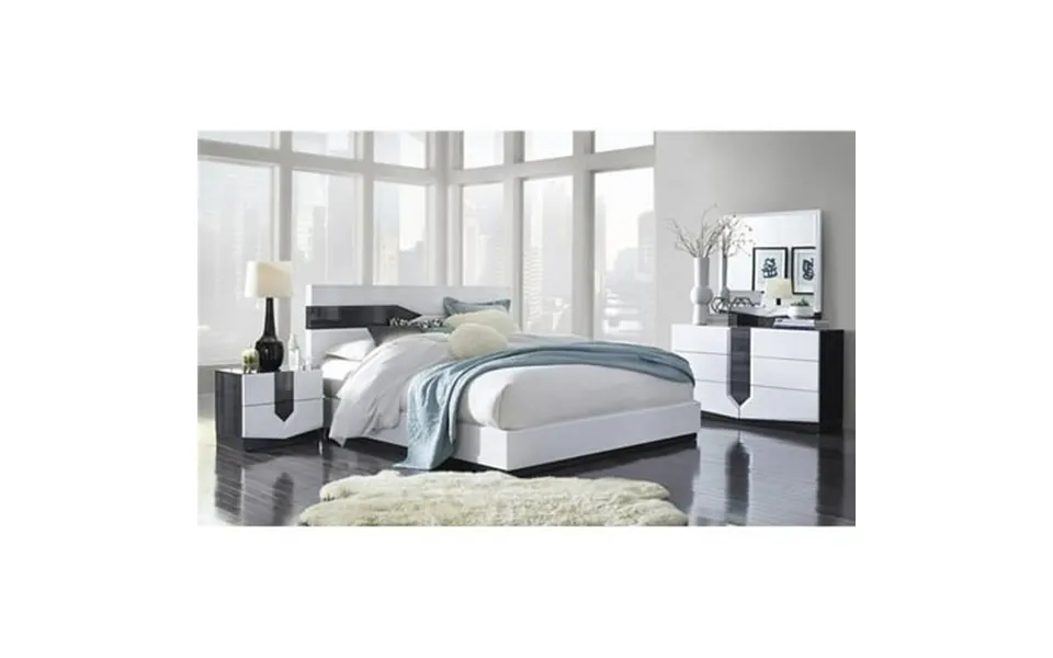 Global Furniture Contemporary Queen Bed Group Set