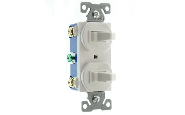 Hubbell Rc103wz Combo Double Toggle Switch 1 1-pole 1 3-way 15a 120 277-volt White 48-pk product image