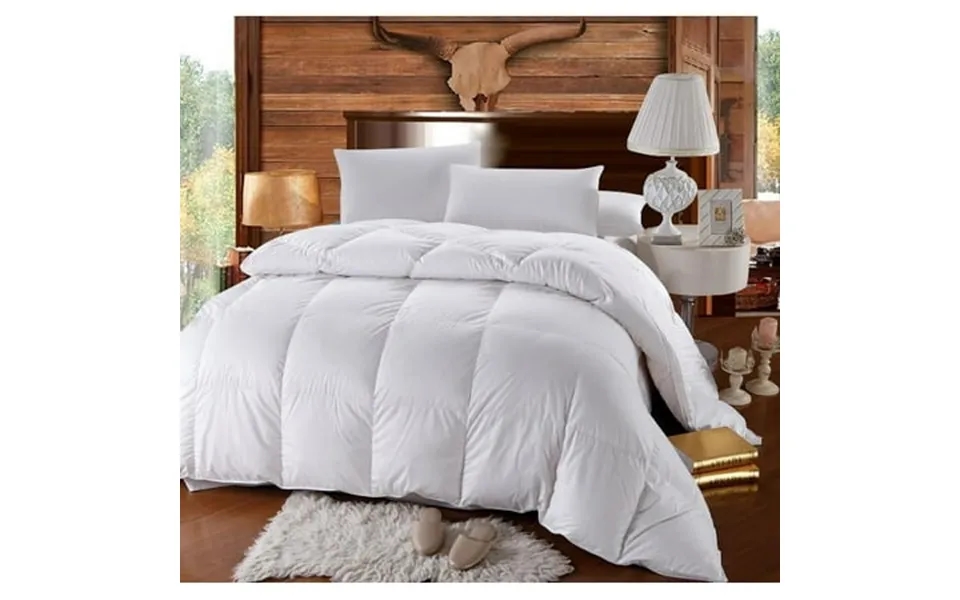 Luxury 750 Fill Power Oversized Goose Down Comforter