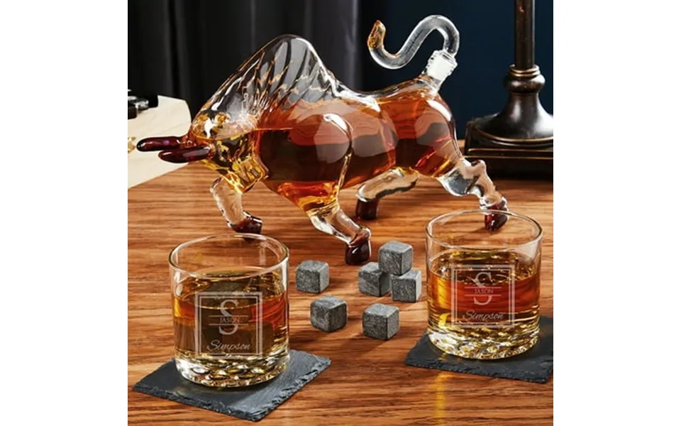 Oakhill Custom Buckman Whiskey Glasses And El Matador Bull Whiskey Decanter Set