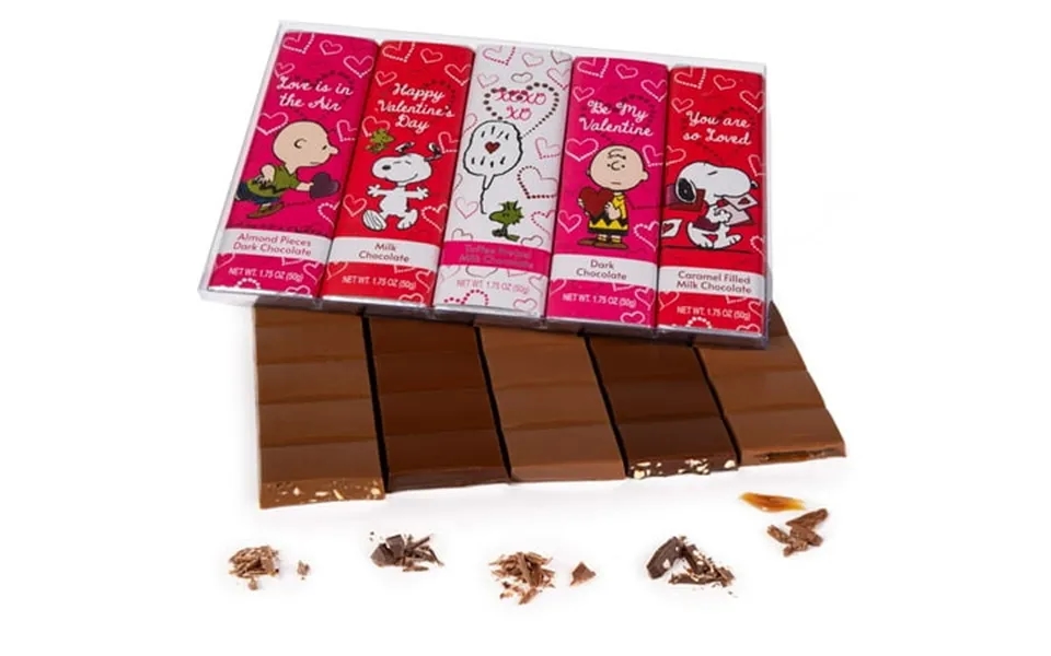 Peanuts Chocolate Valentine S Day Variety Gift Pack Snoopy Gourmet Bar Snack Set Charlie Brown Gifts For Kids 1