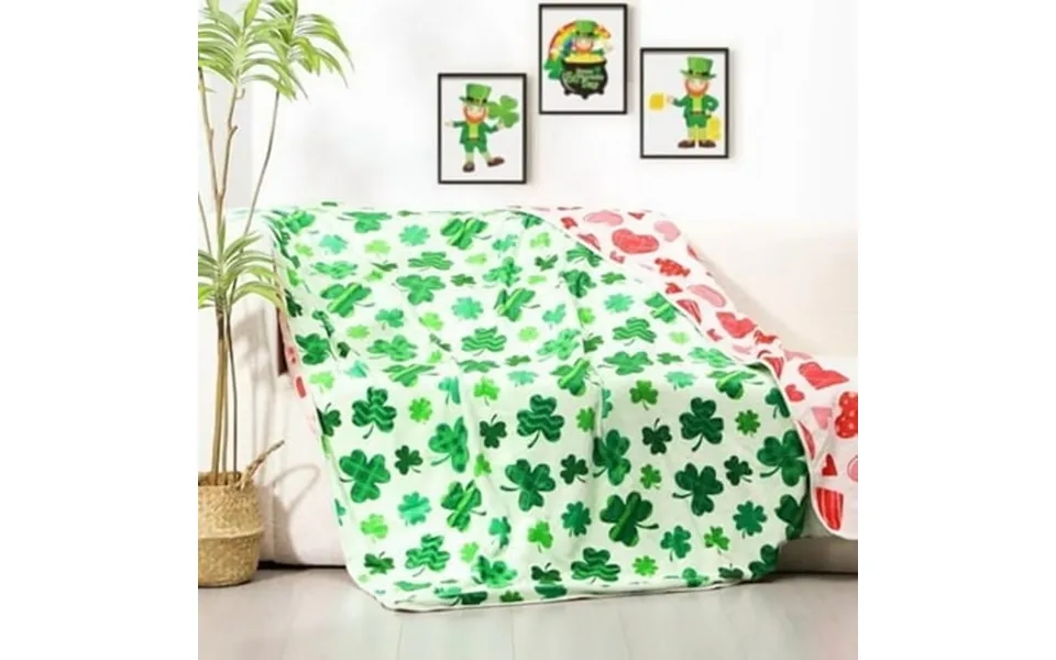 St. Patricks Day Shamrock Blanket Reversible Valentines Day Heart Throw Blanket Plush Comfy Soft Flannel Blanket Throw F