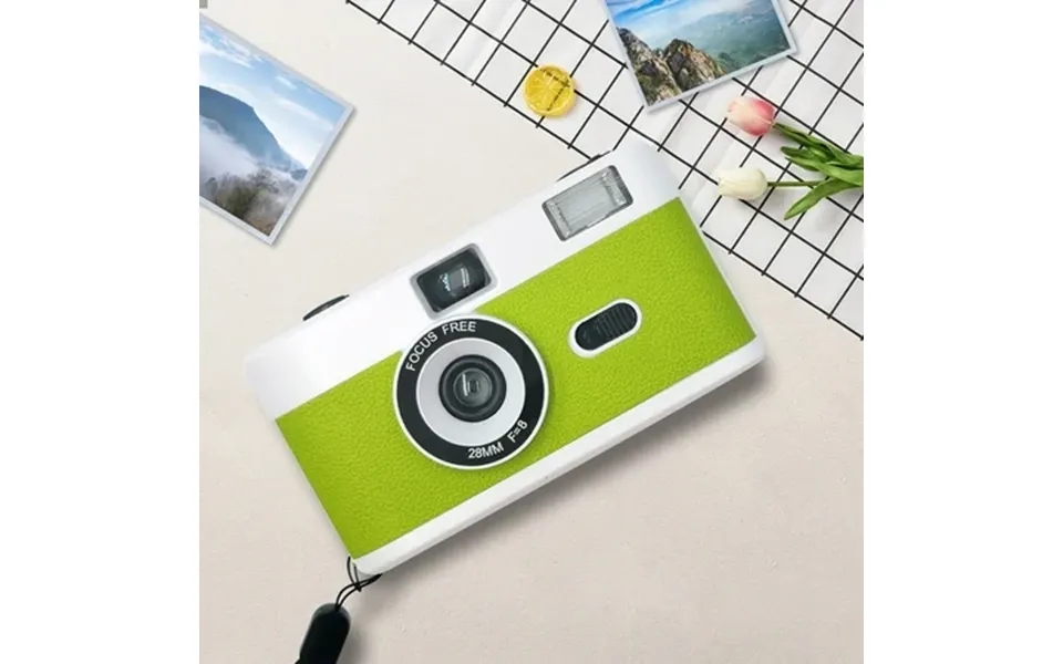 Summercome Half Frame Film Camera 35mm Retro Film Camera Reusable Film Camera Focus-free Built-in Flash Lightweight & Ea