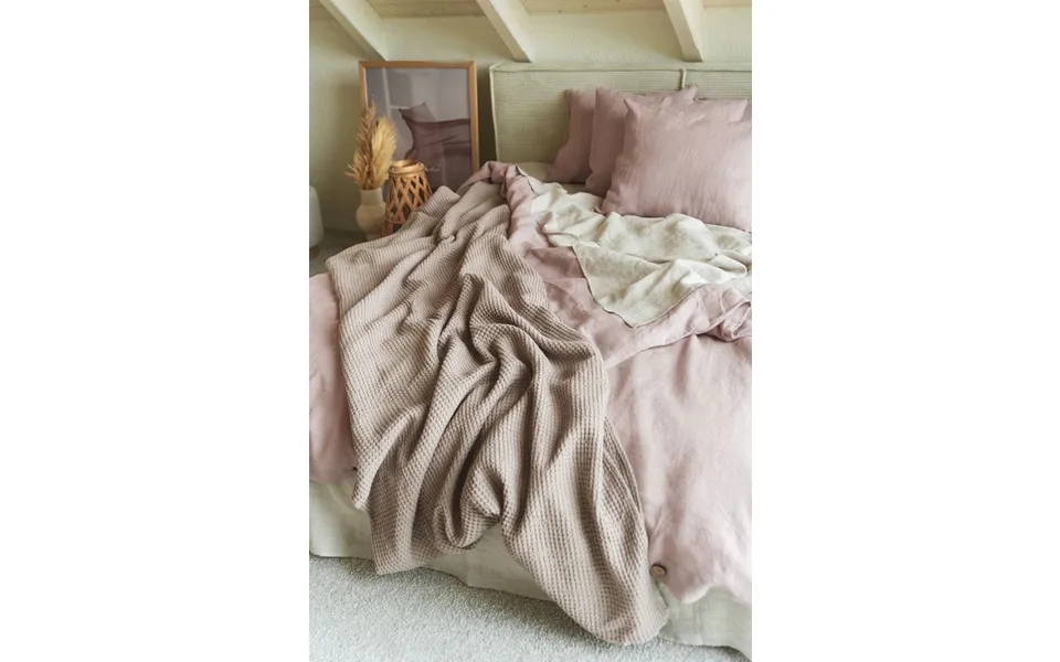 Linen Waffle Bed Throw In Rosy Brown Size 53x81 135x205cm