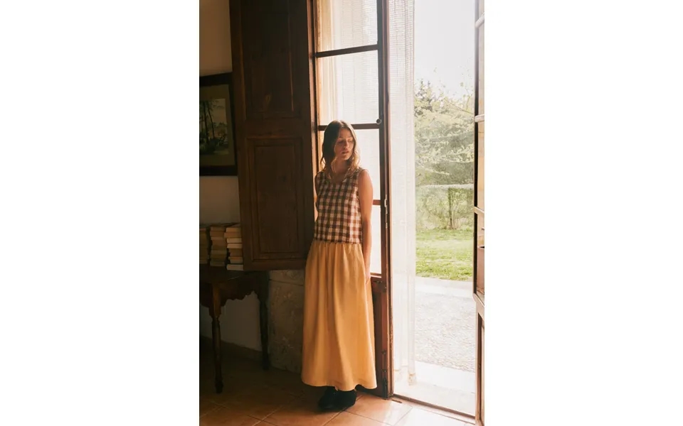 Mona Maxi Linen Skirt In Mustard Size L