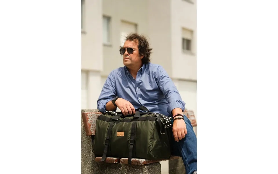 Sports Vegan Duffle Bag Green - Made With Ocean Plastic