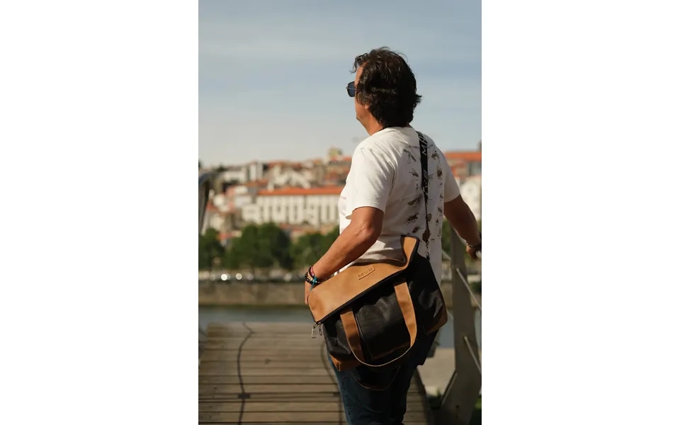 Versa Cork Messenger Bag - Versa Flop