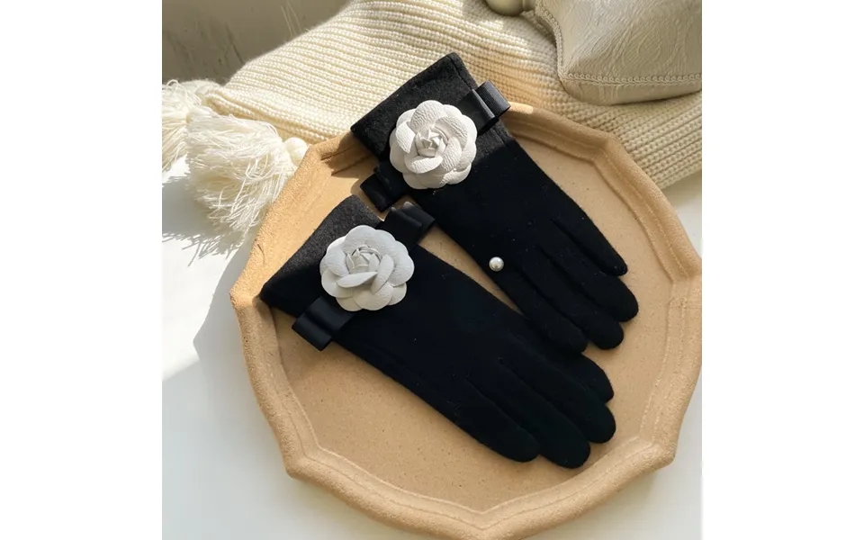 2021 Autumn Winter Designer's Small Fragrant Wind Ribbon Camellia Wool Cashmere Split Finger Gloves