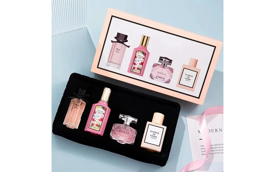 2023 New Perfume Women's Four Piece Set Floral Blossom Gift Box Fragrance Fresh And Lasting Fragrance
