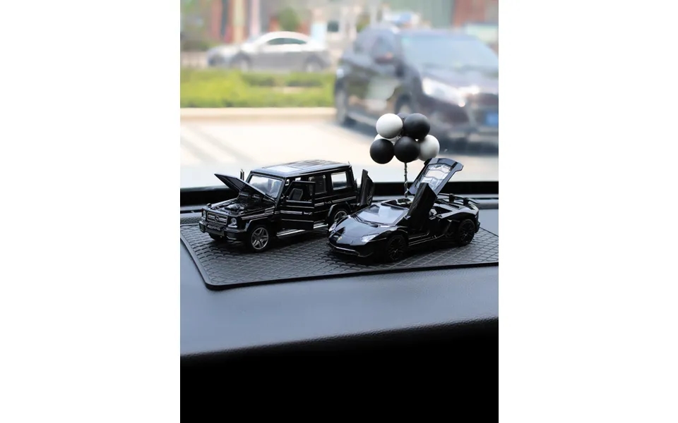 2024 Internet Celebrity New Center Console Aromatherapy High-end Model Men's Gift Special Car Interior Decoration