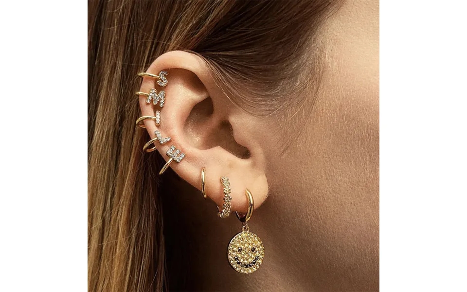 26 English Letter Ear Clips 2022 New Diamond Earring Clips Personalized Fashion Mini C-shaped Earrings