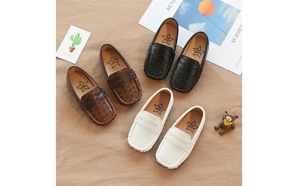 Children's Small Leather Soft Soled Baby Walking 1-3 To 7-year-old Korean Version Of Boys' Bean Ss - One Foot Single