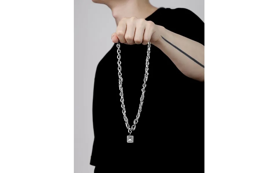 Gift Niche High-end Necklace Men's Trendy Brand Accessories Personalized High Street Temperament Collarbone Chain