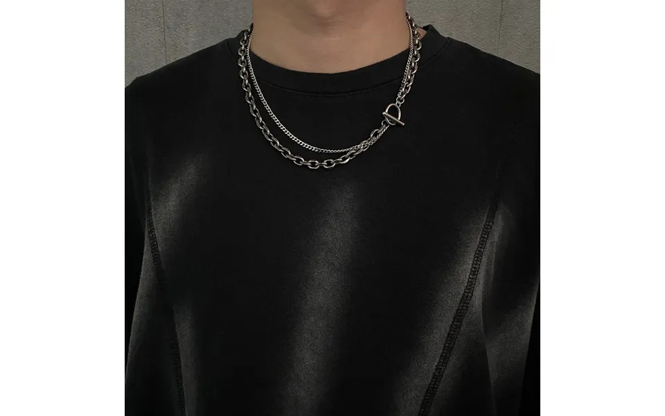 Ins New Niche Design Fashion Brand Old One Line Buckle Collarbone Necklace Double-layer Design Simple Neck Chain Male