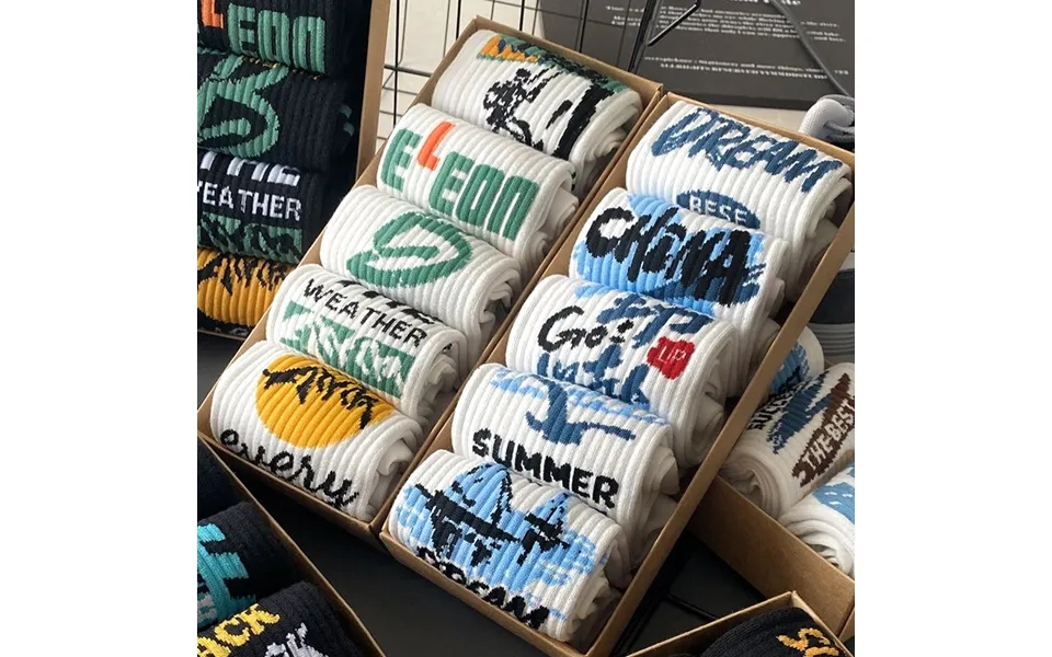 Socks Men's Long Sleeve Men's Socks Letter Anti Odor Versatile Trendy Mid Sleeve Autumn And Winter Student Sports